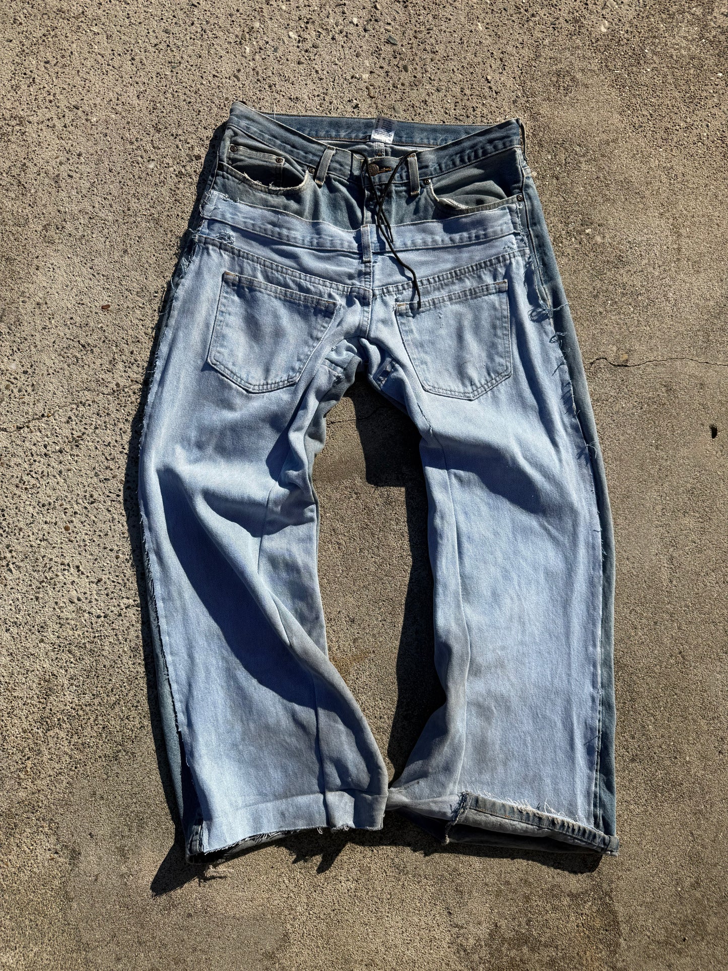 SPLIT PERECEPTION JEANS
