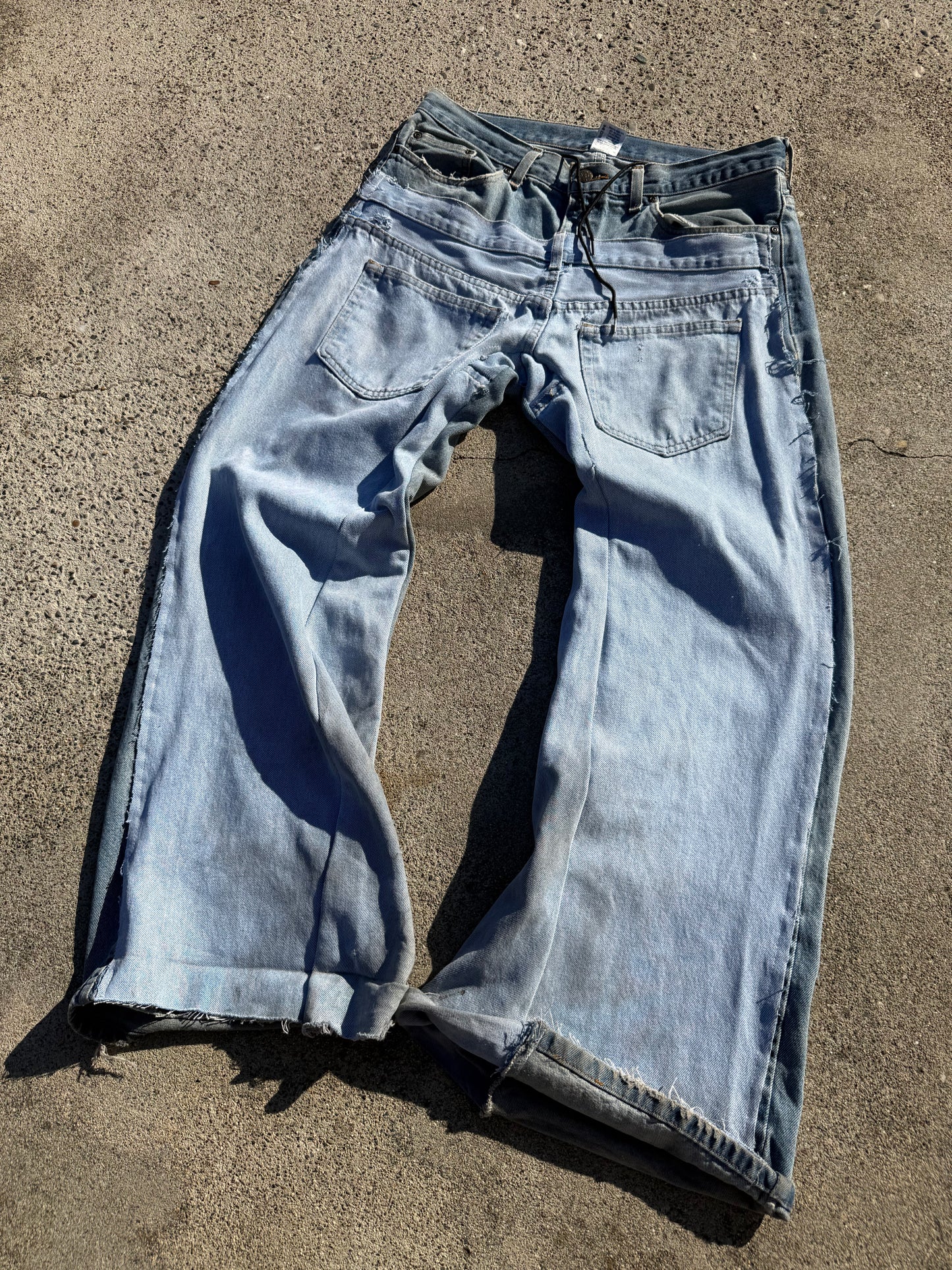 SPLIT PERECEPTION JEANS